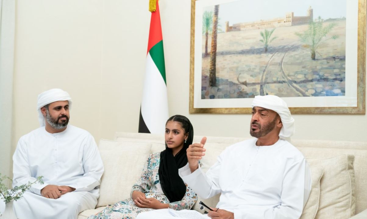 محمد بن زايد للكوادر الطبية : أنتم فخر الإمارات .. وتضحياتكم مصدر اعتزاز وإلهام