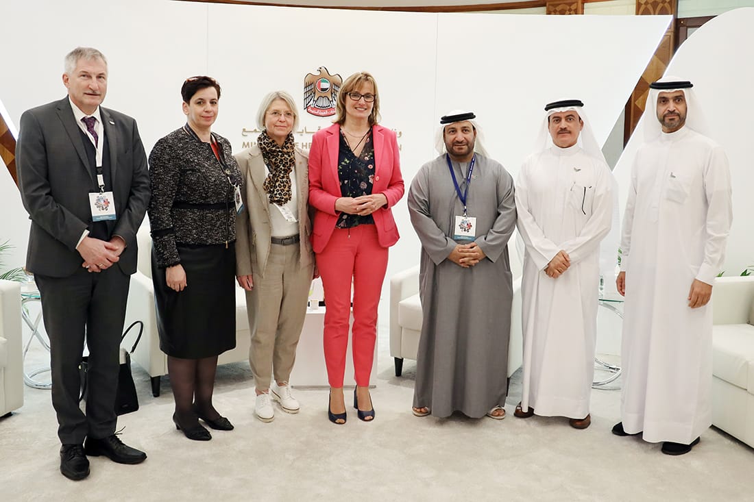 وكيل وزارة الصحة ووقاية المجتمع يبحث مع وفد ألماني تعزيز التعاون في المجال الصحي