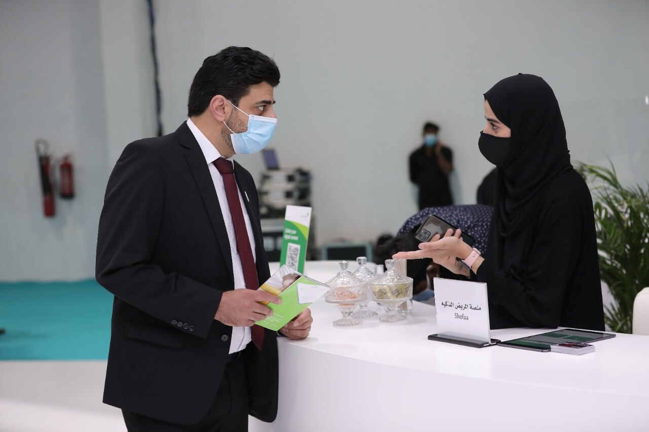وزارة الصحة ووقاية المجتمع ومؤسسة الإمارات للخدمات الصحية تعرضان مستجدات منصة المرضى الرقمية شفاء في معرض ومؤتمر الصحة العربي
