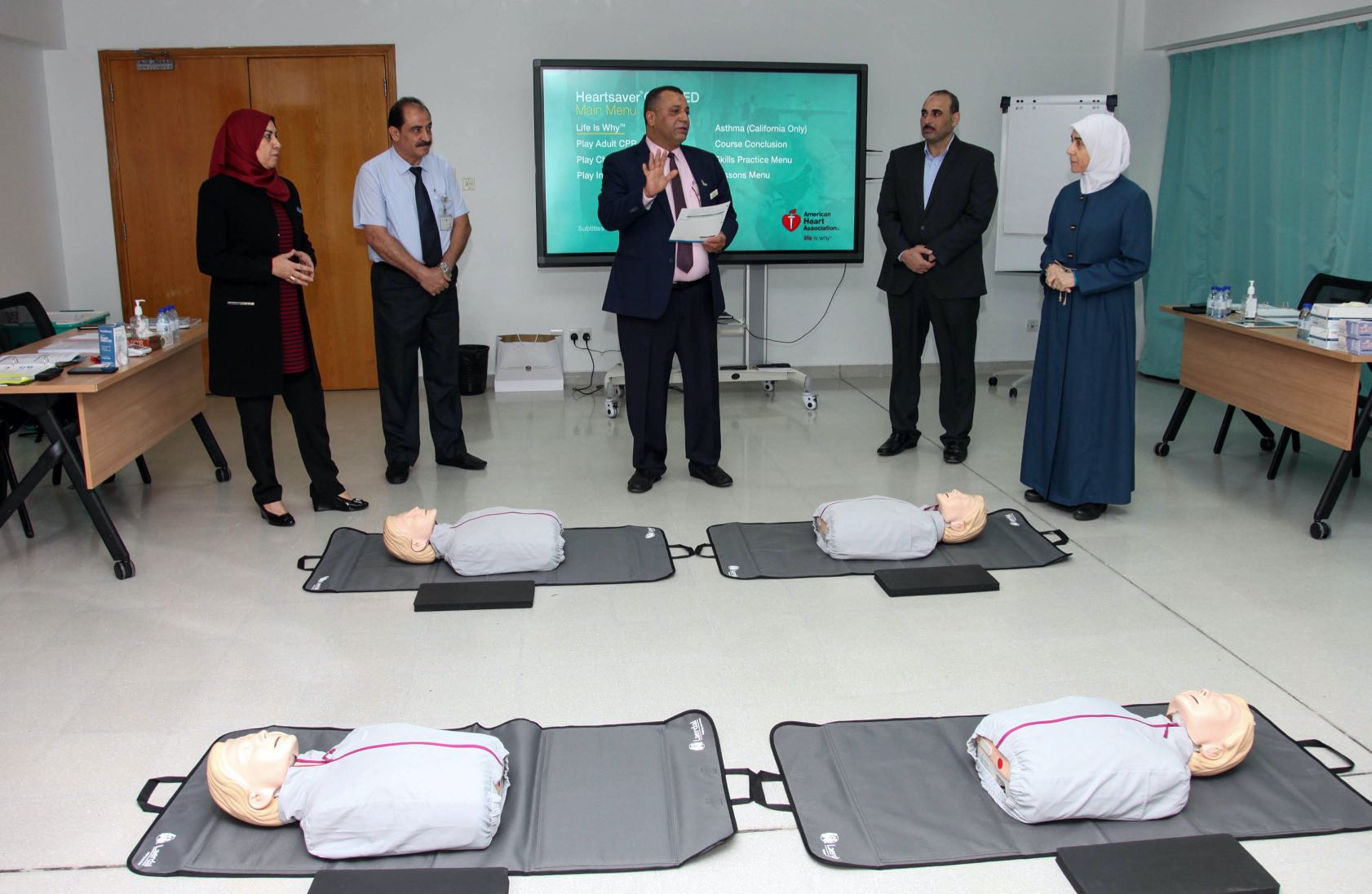 وزارة الصحة ووقاية المجتمع تدرِّب الطلبة على مساق متقدم في برنامج خبراء القلب حول الإنعاش القلبي الرئوي