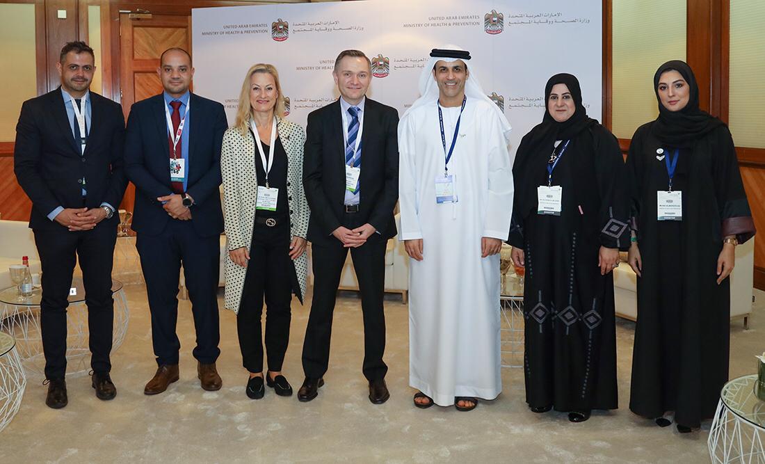 وزارة الصحة ووقاية المجتمع تبحث مع شركة Elsevier البريطانية تطبيق نظام ربط الفحوصات الطبية