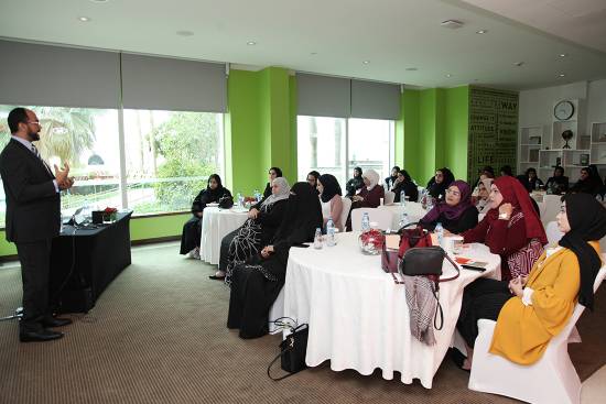 وزارة الصحة ووقاية المجتمع تنظم ورشة بيئة العمل الإيجابية وجودة الحياة