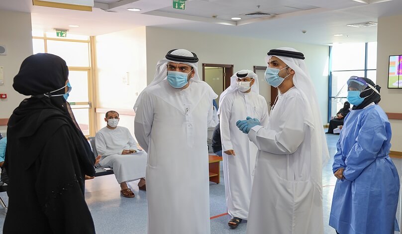 وكيل وزارة الصحة ووقاية المجتمع يتفقد كفاءة الخدمات الصحية في الطب الوقائي والمركز الصحي بدبا الحصن ومركز ضدنا الصحي